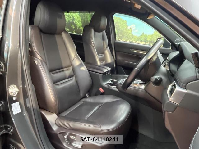Mazda CX-8 2018-03 8817363-7