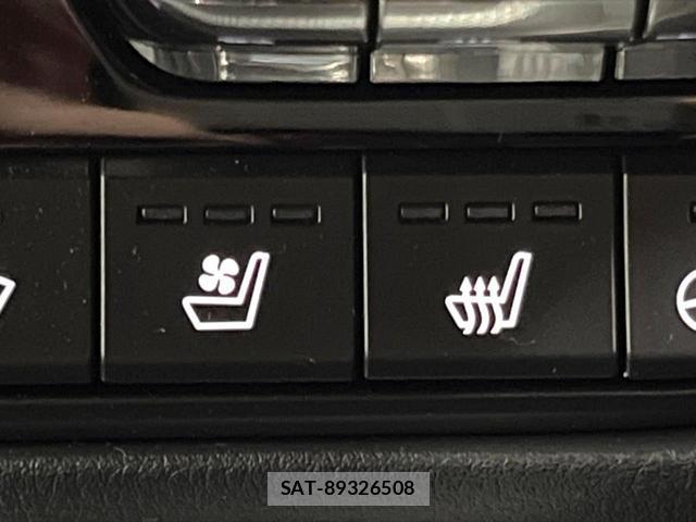 Mazda CX-80 2024-10 8812646-6