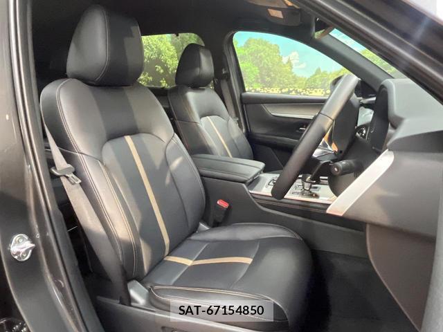 Mazda CX-80 2025-10 8817368-7
