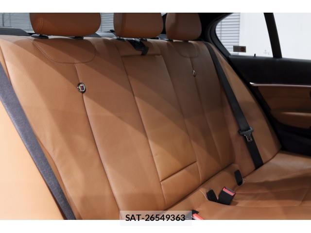 Bmw Alpina D3 2019-12 8812506-10