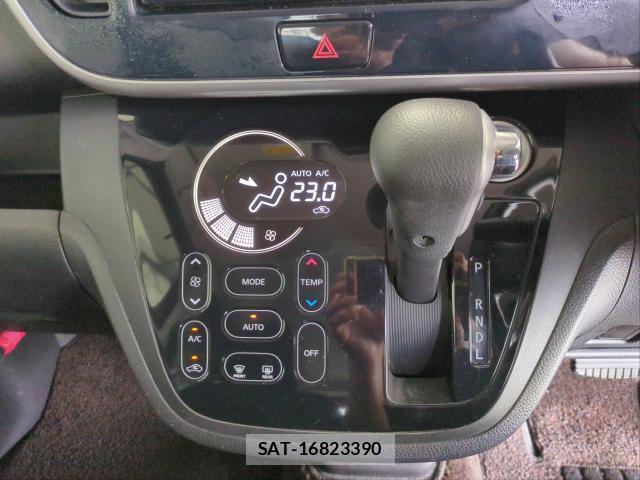 Nissan DAYZ ROOX 2014-08 8815430-19