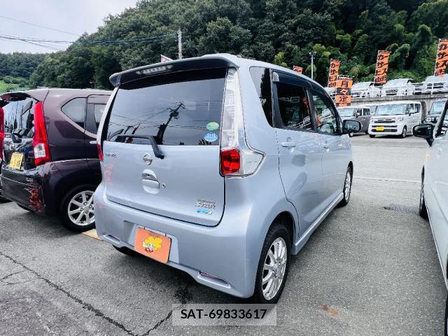 Nissan DAYZ 2014-07 8814224-1