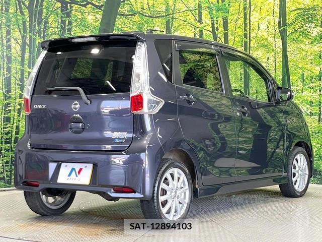 Nissan DAYZ 2014-10 8814684-16