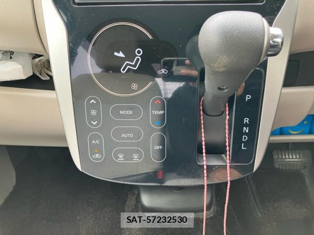 Nissan DAYZ 2013-11 8815868-17