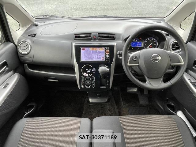 Nissan DAYZ 2013-09 8816053-15