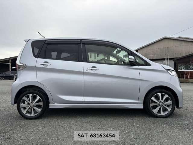 Nissan DAYZ 2013-12 8817462-4