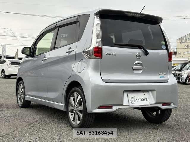 Nissan DAYZ 2013-12 8817462-6