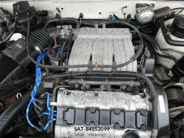Mitsubishi DEBONAIR 1986-10 8816966-15