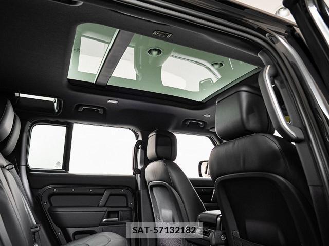 Land Rover DEFENDER 2026-04 8813166-5