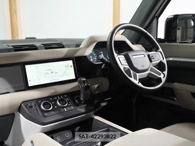 Land Rover DEFENDER 2024-10 8817270-14