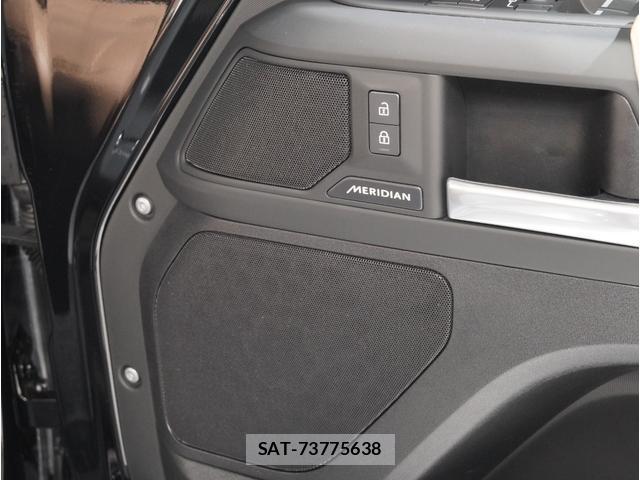 Land Rover DEFENDER 2025-06 8817274-5