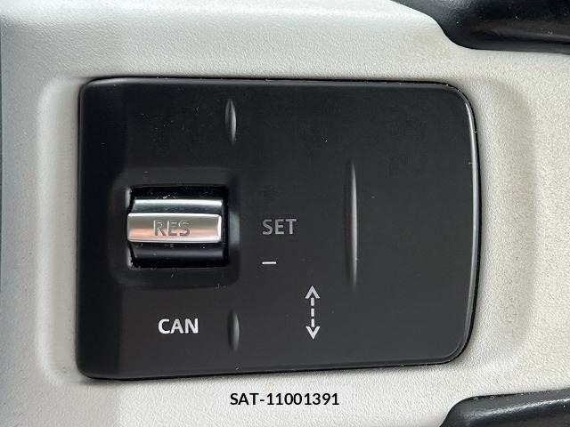 Land Rover DEFENDER 2021-07 8817669-5