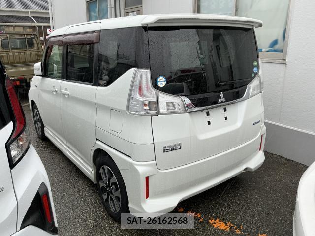 Mitsubishi DELICA 2017-08 8817083-13