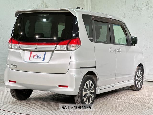 Mitsubishi DELICA 2015-07 8817989-15