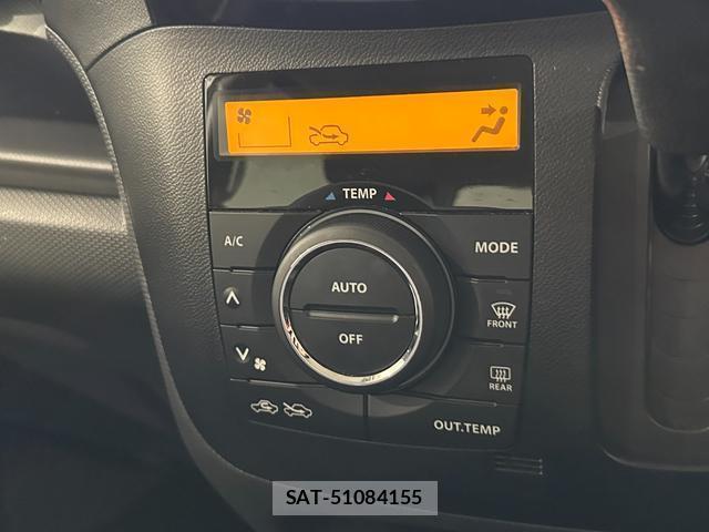 Mitsubishi DELICA 2015-07 8817989-3