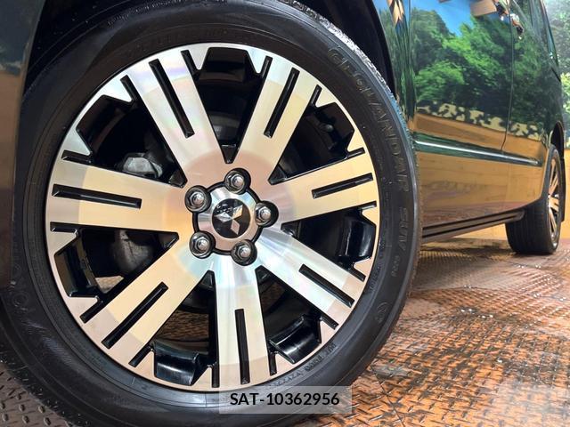 Mitsubishi DELICA 2022-07 8812654-12