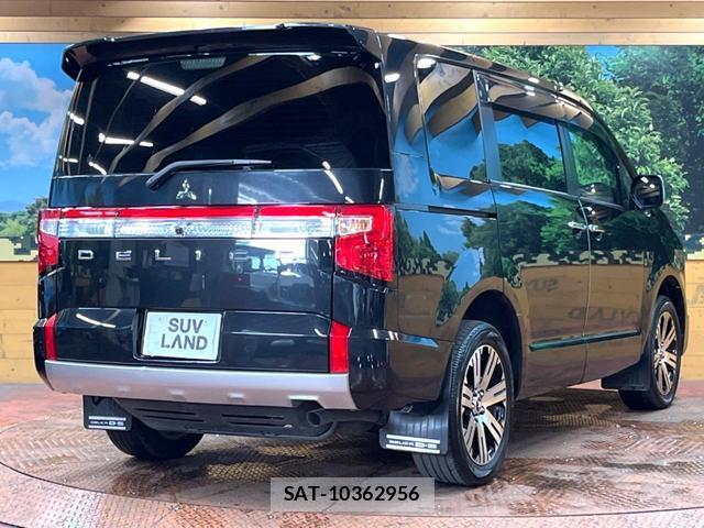 Mitsubishi DELICA 2022-07 8812654-16