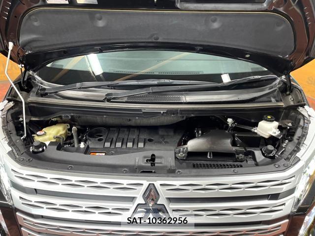 Mitsubishi DELICA 2022-07 8812654-17