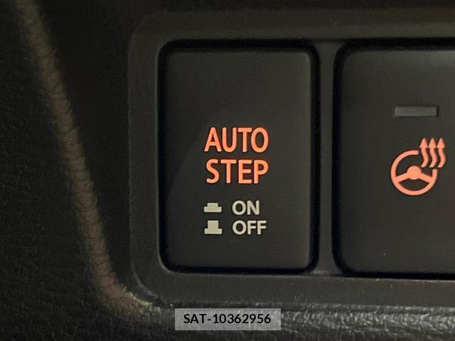 Mitsubishi DELICA 2022-07 8812654-4