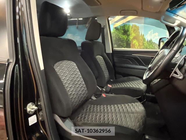 Mitsubishi DELICA 2022-07 8812654-7