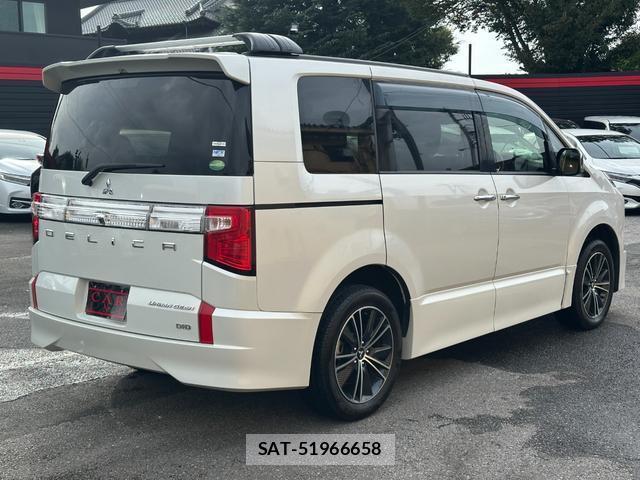 Mitsubishi DELICA 2019-06 8812680-16