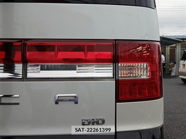 Mitsubishi DELICA 2017-09 8812810-14