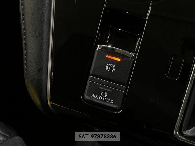 Mitsubishi DELICA 2022-02 8813119-6