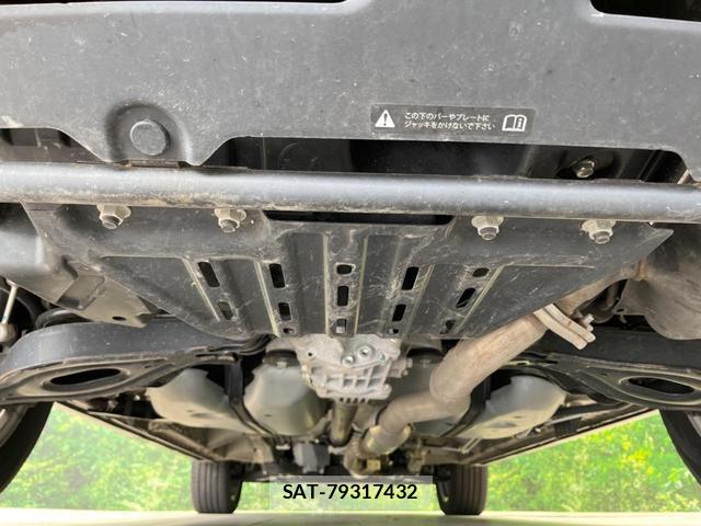 Mitsubishi DELICA 2024-10 8814140-19
