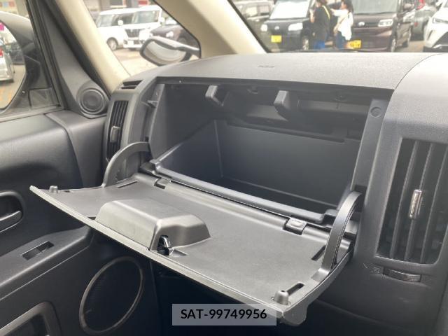 Mitsubishi DELICA 2019-05 8814222-16