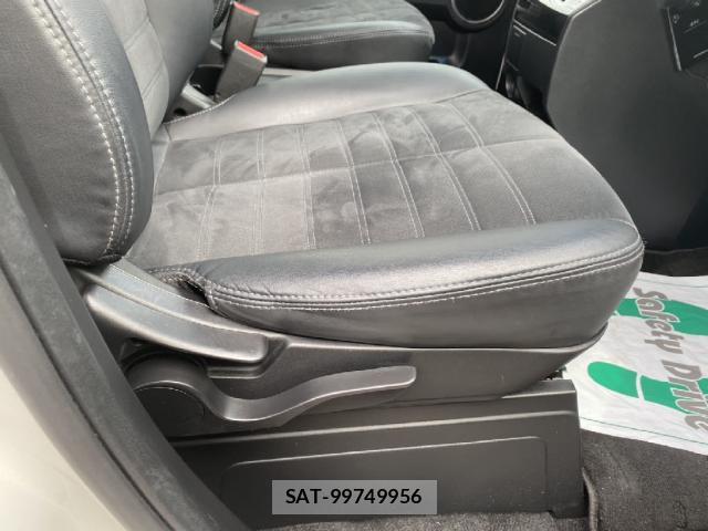 Mitsubishi DELICA 2019-05 8814222-4
