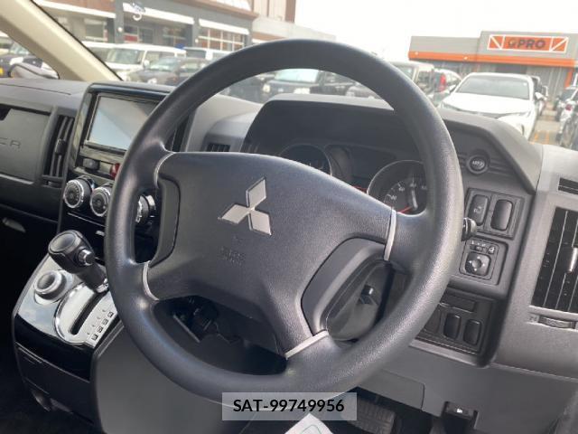 Mitsubishi DELICA 2019-05 8814222-7