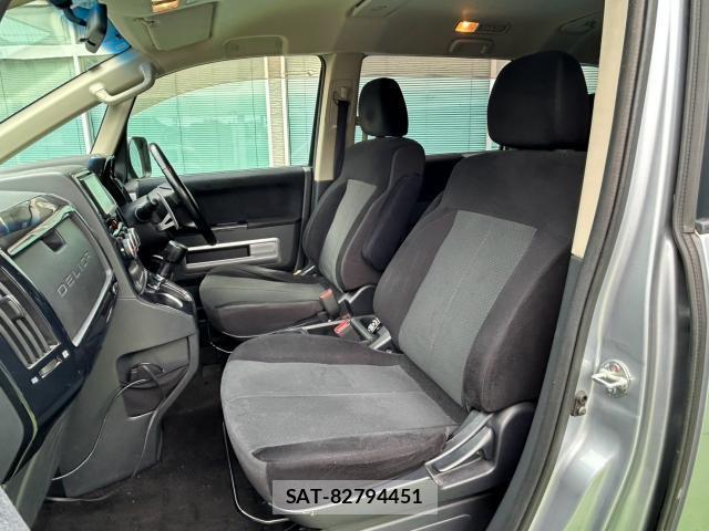 Mitsubishi DELICA 2012-02 8814620-11
