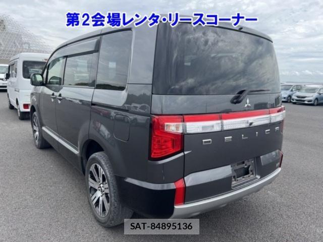 Mitsubishi DELICA 2021-07 8815635-1