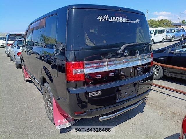 Mitsubishi DELICA 2007-12 8817148-1