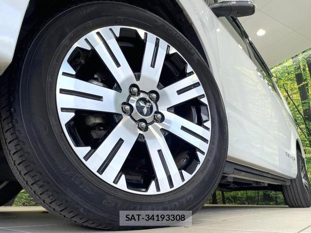 Mitsubishi DELICA 2022-10 8817231-13