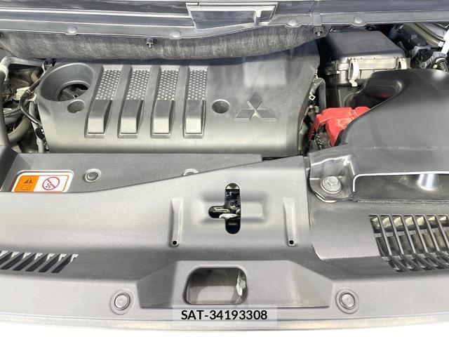 Mitsubishi DELICA 2022-10 8817231-18