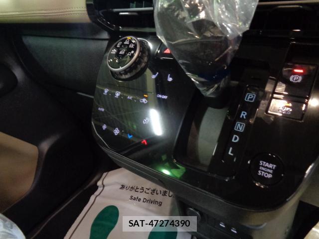 Mitsubishi DELICA MINI 2026-02 8813313-7