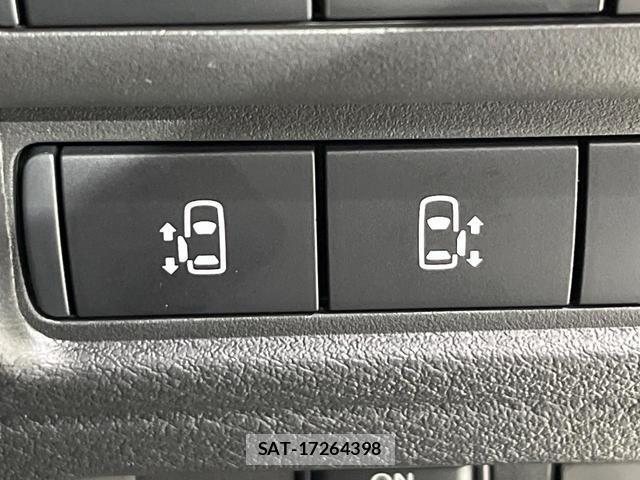Mitsubishi DELICA MINI 2025-12 8815956-2