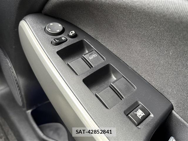 Mazda DEMIO 2012-11 8812137-18
