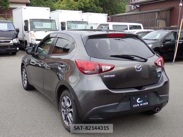 Mazda DEMIO 2017-09 8812515-14