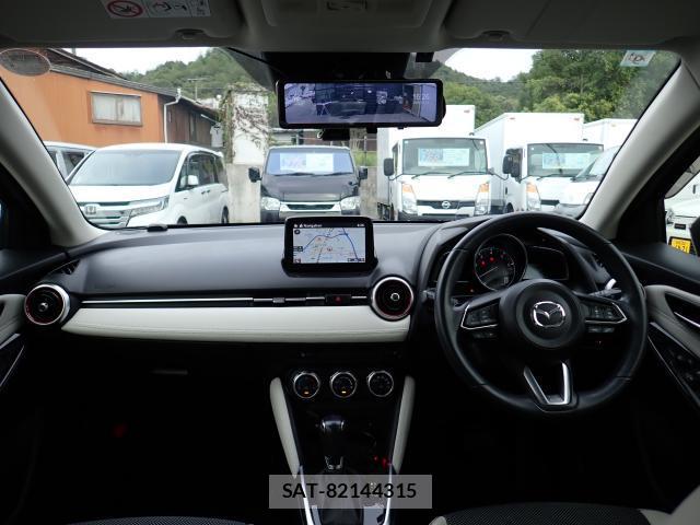 Mazda DEMIO 2017-09 8812515-2