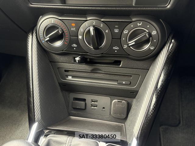 Mazda DEMIO 2017-06 8814381-7