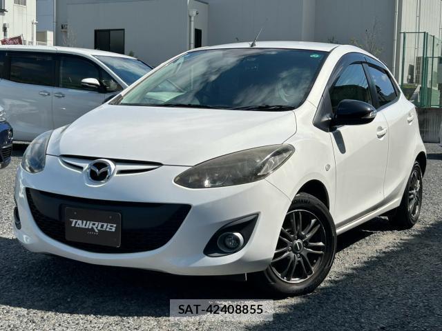 Mazda DEMIO 2013-08 8814464-0