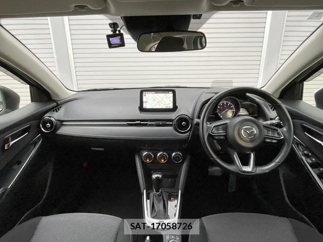Mazda DEMIO 2017-12 8814789-1