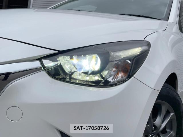 Mazda DEMIO 2017-12 8814789-11