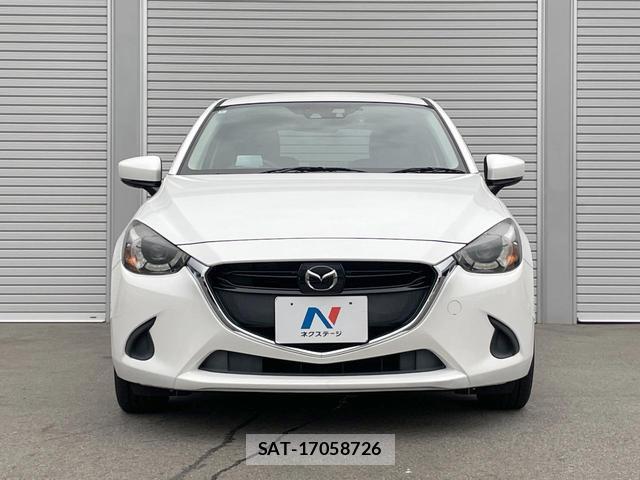 Mazda DEMIO 2017-12 8814789-13