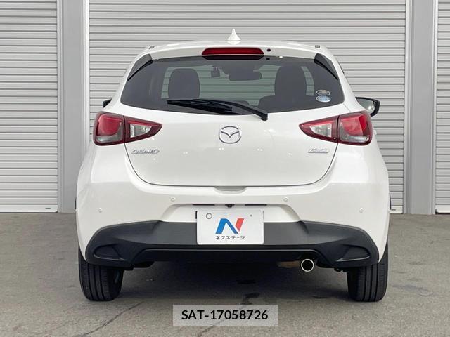 Mazda DEMIO 2017-12 8814789-14
