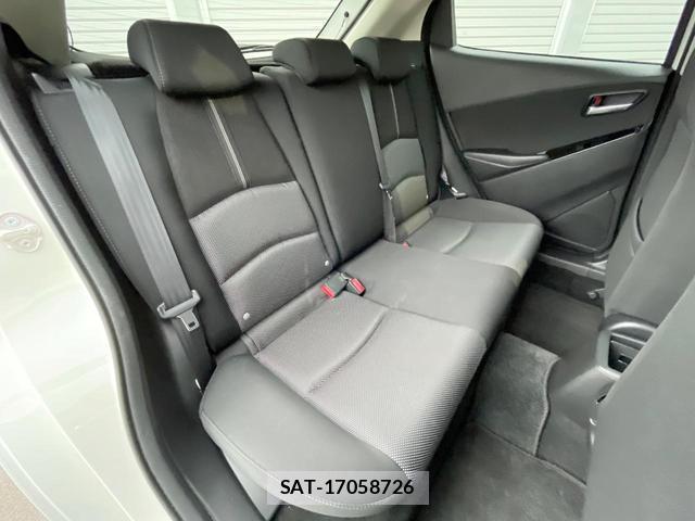 Mazda DEMIO 2017-12 8814789-8