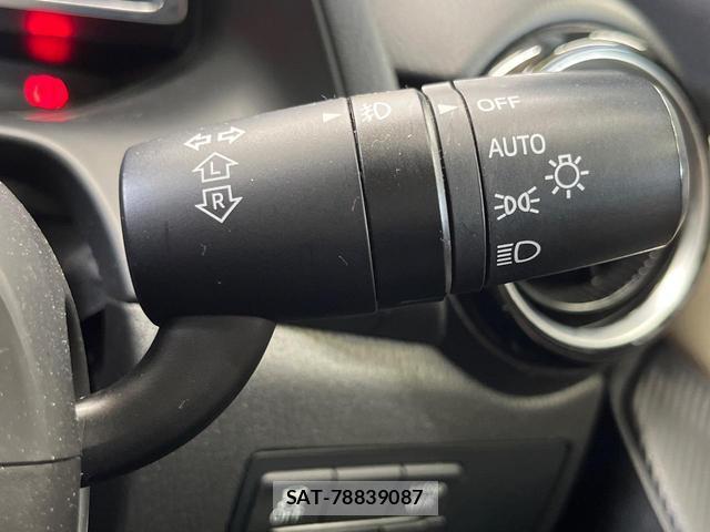 Mazda DEMIO 2015-06 8815090-3