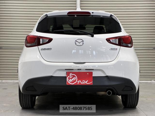 Mazda DEMIO 2017-03 8815847-6